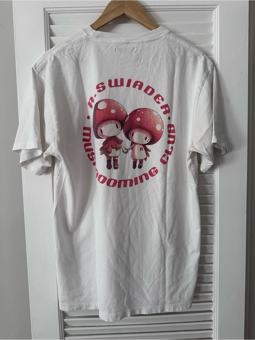 R. Swiader Mushroooming Club Graphic Tee | White | Size M